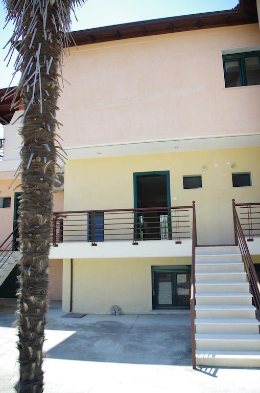Elena Apartments Asprovalta Exterior photo