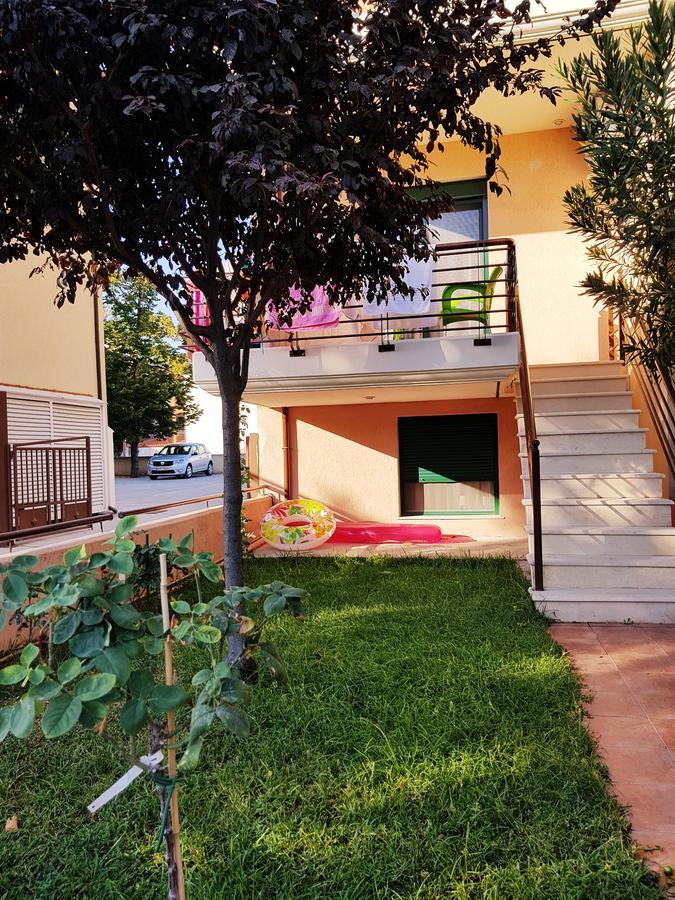Elena Apartments Asprovalta Exterior photo